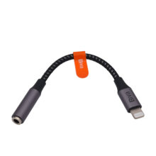 کابل تبدیل لایتنینگ به جک 3.5 میلی متری بیوا مدل JACK-01L طول 0.1 متر
