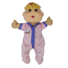 عروسک دبلیو سی تی مدل کبج پچ کیدز طرح Cabbage Patch Kids کد PB03 ارتفاع 32 سانتی‌متر