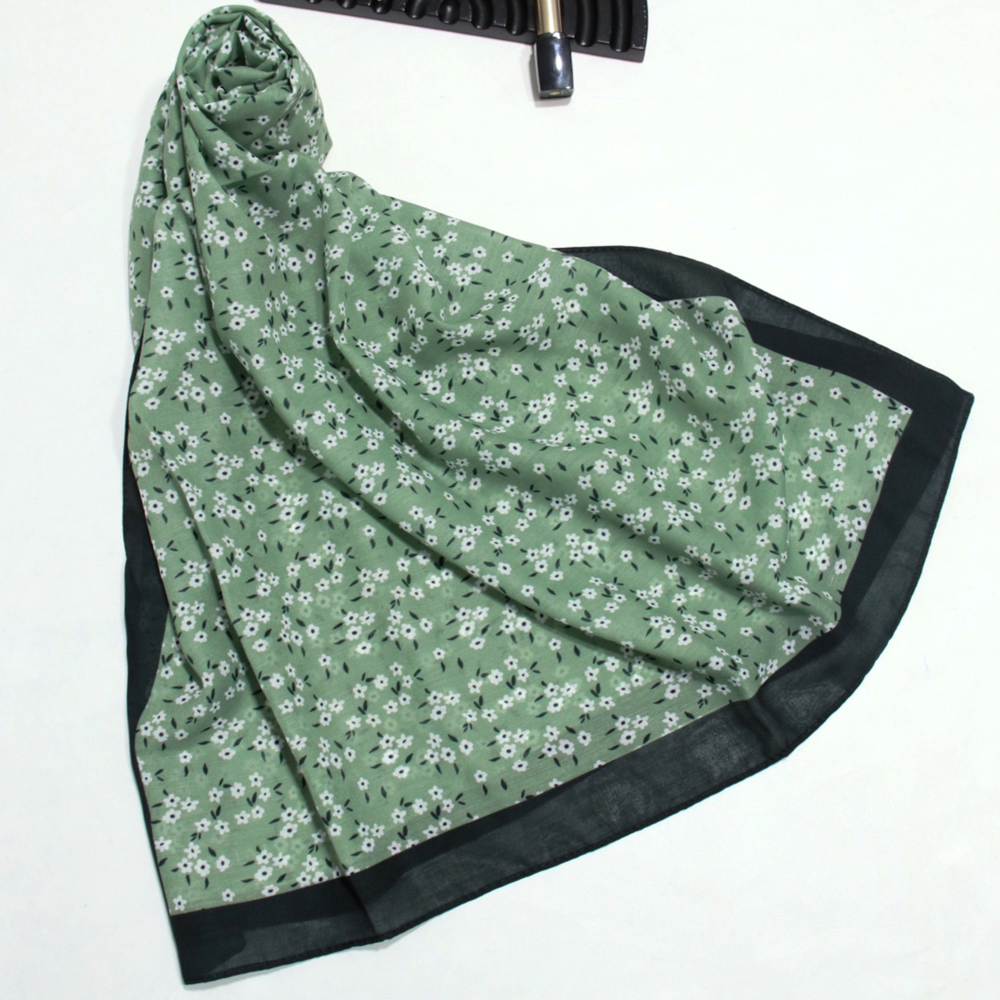 شال زنانه مدل نخی طرح شکوفه کد 7060