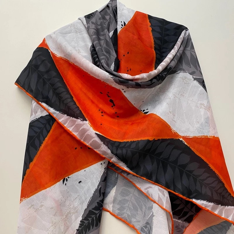 روسری زنانه مدل نخی چهارفصل قواره بزرگ کد 1115