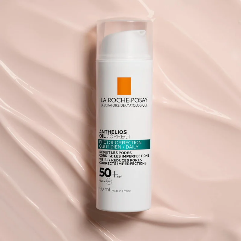 کرم ضد آفتاب بدون رنگ لاروش پوزای SPF 50 مدل ANTHELIOS OIL CORRECT مناسب پوستهای چرب و مختلط حجم 50 میلیلیتر