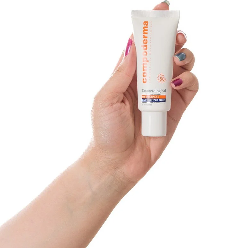 کرم ضد آفتاب بدون رنگ دور چشم کامپو‌رما spf50 مدل آی اینشورنس مناسب انواع پوست حجم 40 میلی لیتر