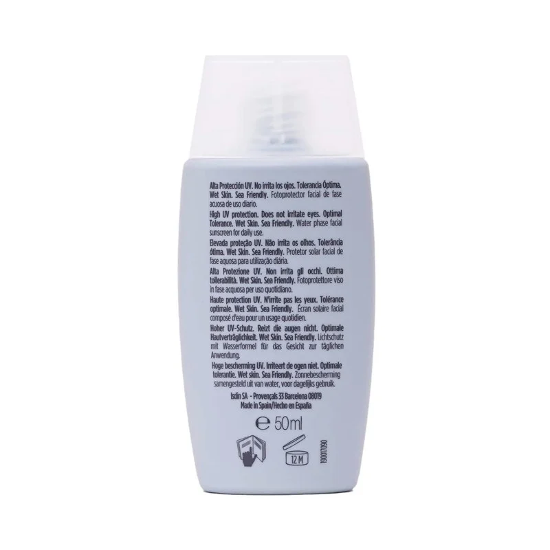 کرم ضد آفتاب بدون رنگ ایزدین SPF 50 مدل فیوژن واتر مناسب انواع پوست حجم 50 میلی‌لیتر