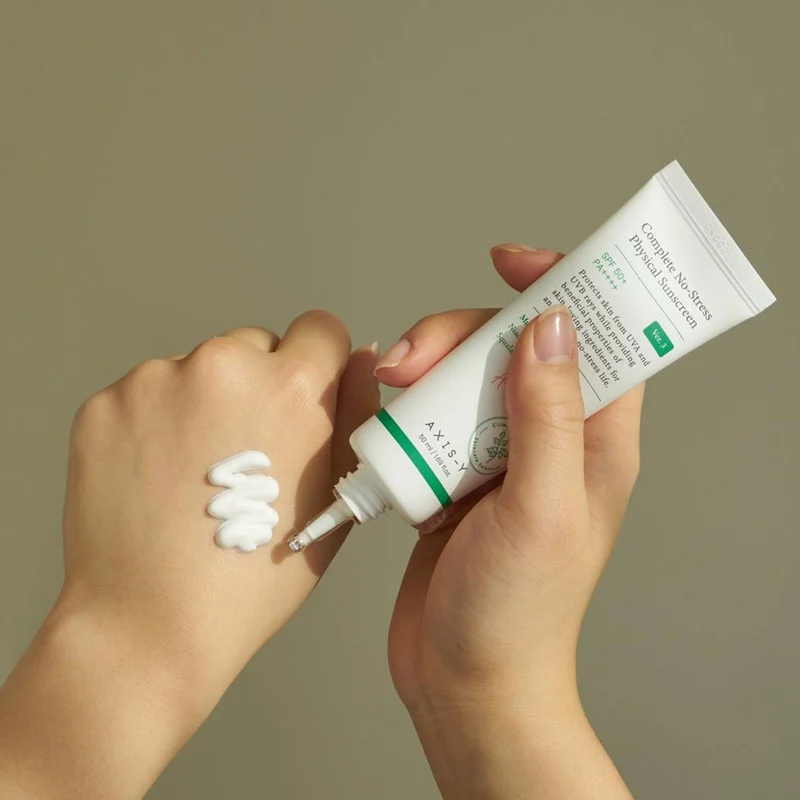 کرم ضد آفتاب بدون رنگ اکسیس وای +SPF 50 مدل Complete No Stress مناسب انواع پوست حجم 50 میلیلیتر