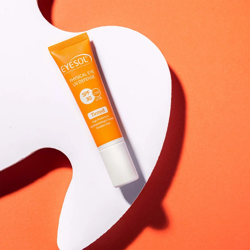 کرم ضد آفتاب رنگی دور چشم آیسول SPF 30 مدل TINTED ‌مناسب برای انواع پوست حجم 15 میلی‌لیتر