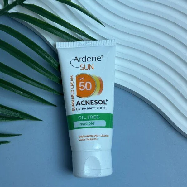 کرم ضدآفتاب آردن مدل  ACNESOL، حجم 50 میلی‌لیتر
