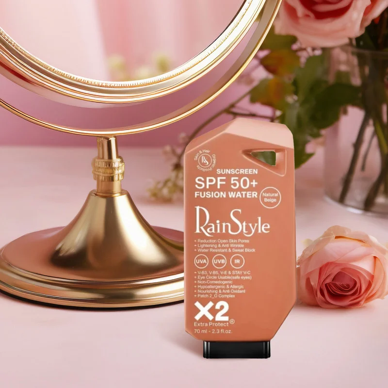 کرم ضدآفتاب رنگی رین استایل، SPF50، مدل فیوژن واتر، مناسب انواع پوست با تنالیته متوسط و حجم 70 میلی‌لیتر، ضد آب، محافظت‌کننده در برابر اشعه‌های UVA و UVB، غیر کومدون‌زا و فاقد پارابن، الکل و چربی، ضد چروک، با ماندگاری 5 ساعته 