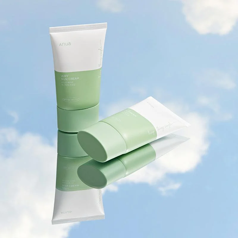 کرم ضد آفتاب بی رنگ آنوا SPF 50 مدل Airy ‌محافظ UVA ،UVB و 50 PA+++، ضد حساسیت، مناسب انواع پوست‌ معمولی و حساس حجم 50 میلی‌لیتر